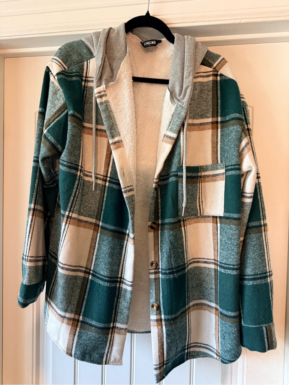 CHIC ME Green Plaid Hooded Shacket